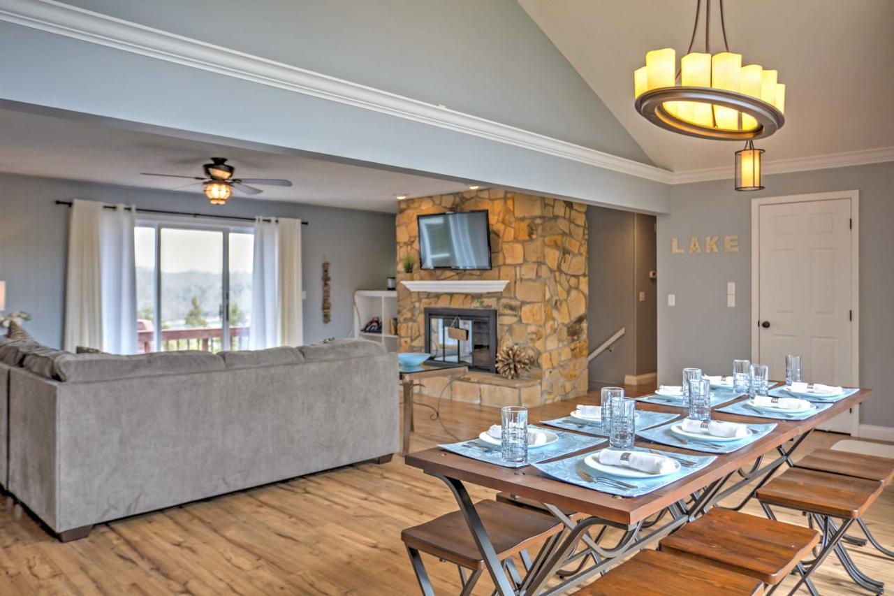 Monticello Home With Multi-Level Deck On 2 Acres! Exterior photo